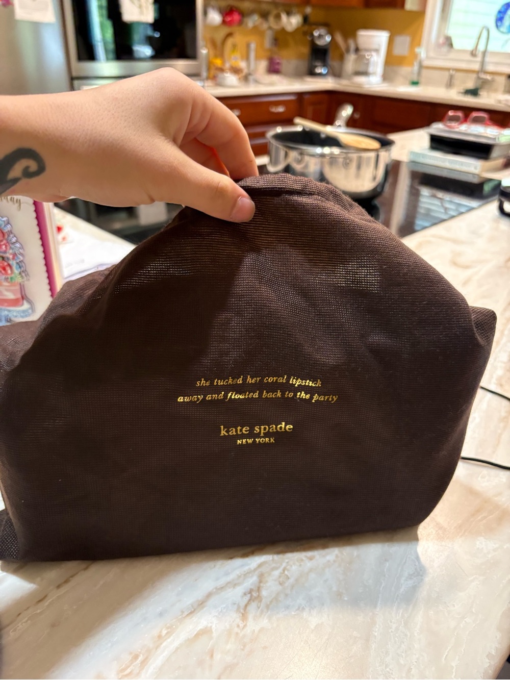kate spade beige and black bow cosmetic pouch - Picture 2 of 11
